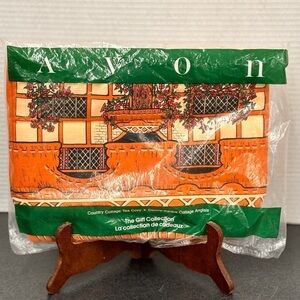 Avon Canada Country Cottage Tea Cozy VTG The Gift Collection Original Package